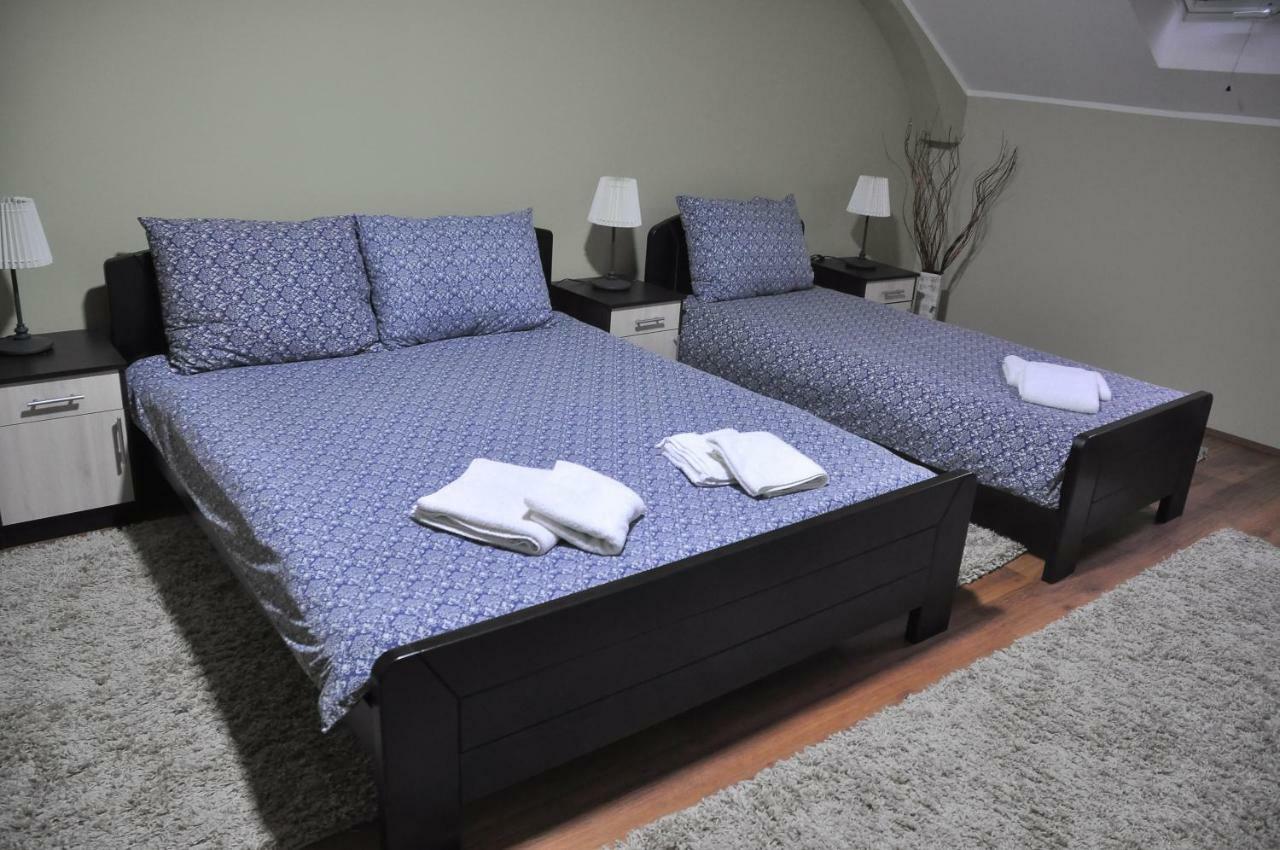 Guest House Mines Vrdnik Luaran gambar