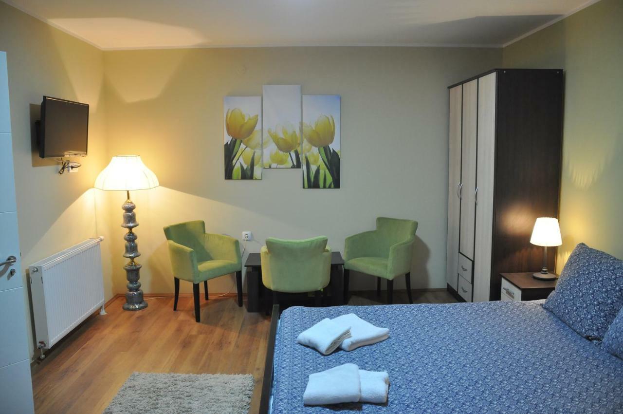Guest House Mines Vrdnik Luaran gambar